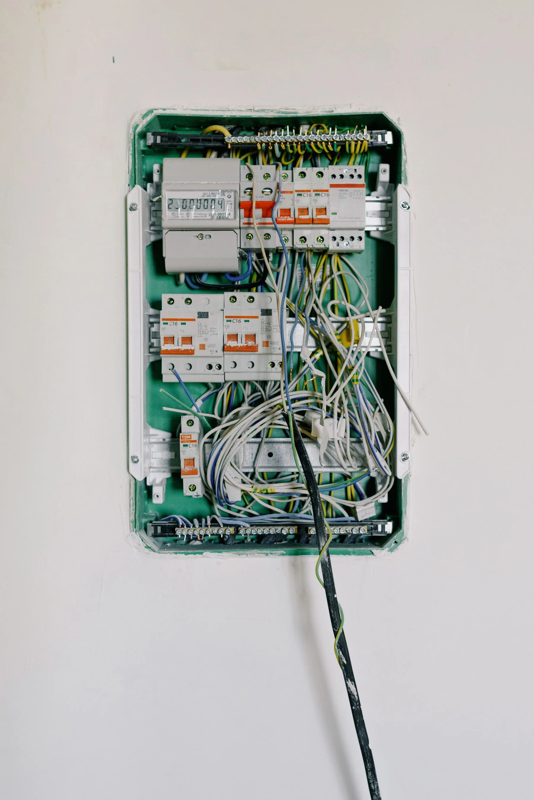 Open electrical switch box